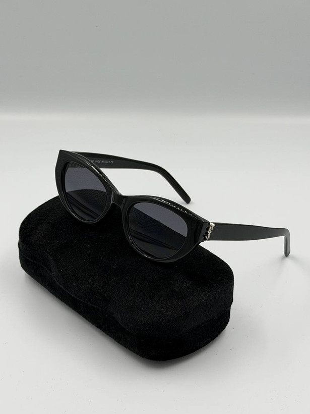 عینک آفتابی و بلوکات برند سانت لوران