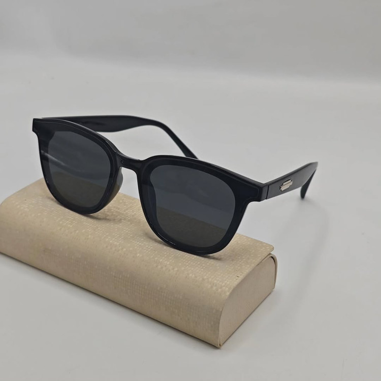 عینک افتابی اسپورت خوشصورتuv400