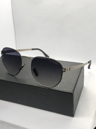 عینک بدون پیج انتی رفلکس برند آیس برلینuv400