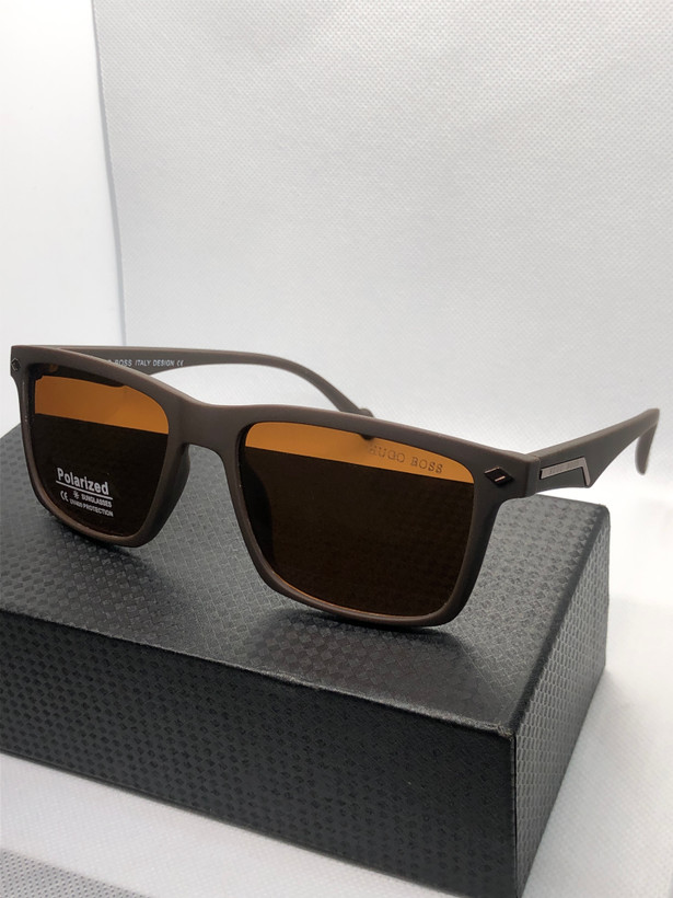 عینک پلاریزه برند hugo boss یووی 400