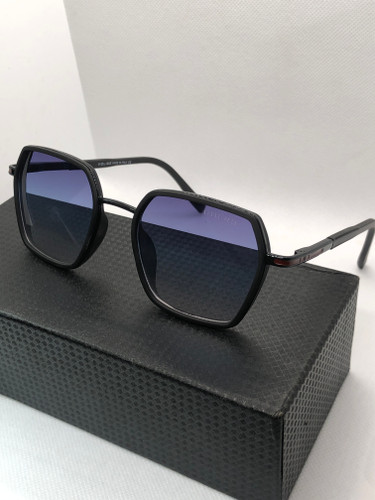 عینک پلاریزه دسته فنردار برند پلیسuv400